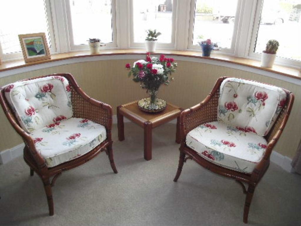 Whin Park Guest House Ларгс Экстерьер фото